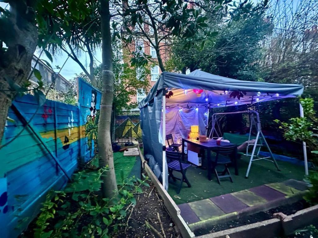 Hotel Whitechapel Lindley House R2 Londra Esterno foto