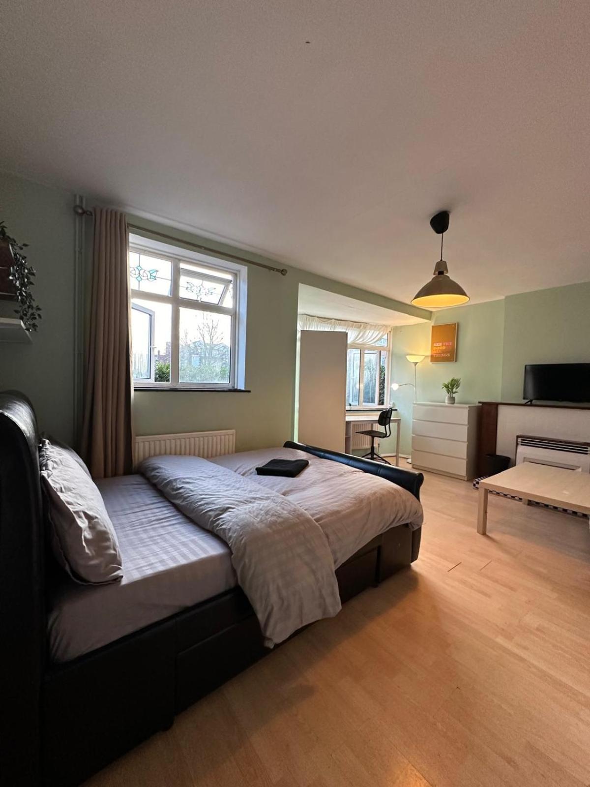 Hotel Whitechapel Lindley House R2 Londra Esterno foto